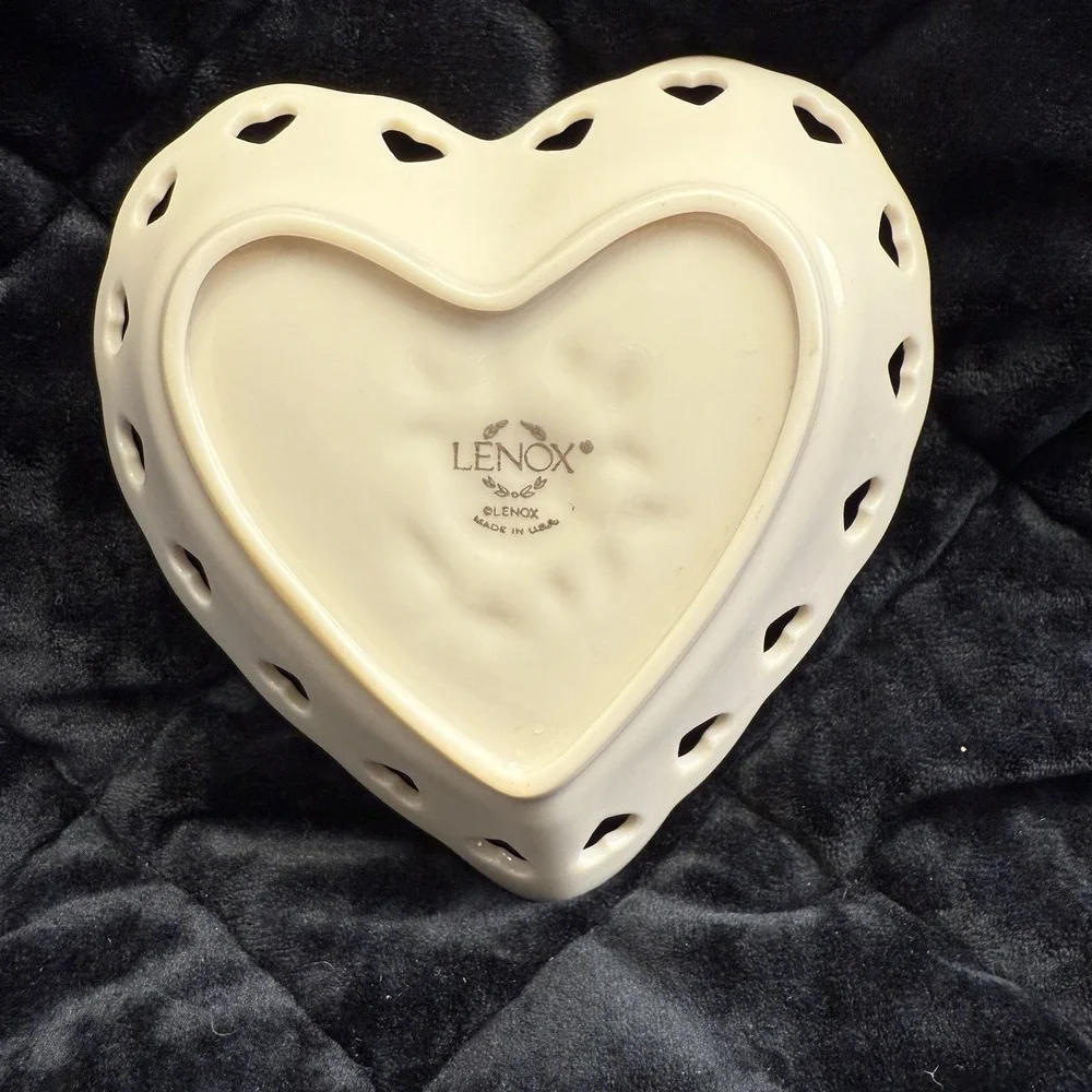 Lenox Heart‎ Shaped Embossed Rose, Gold Trim, Trinket Ring Dish
